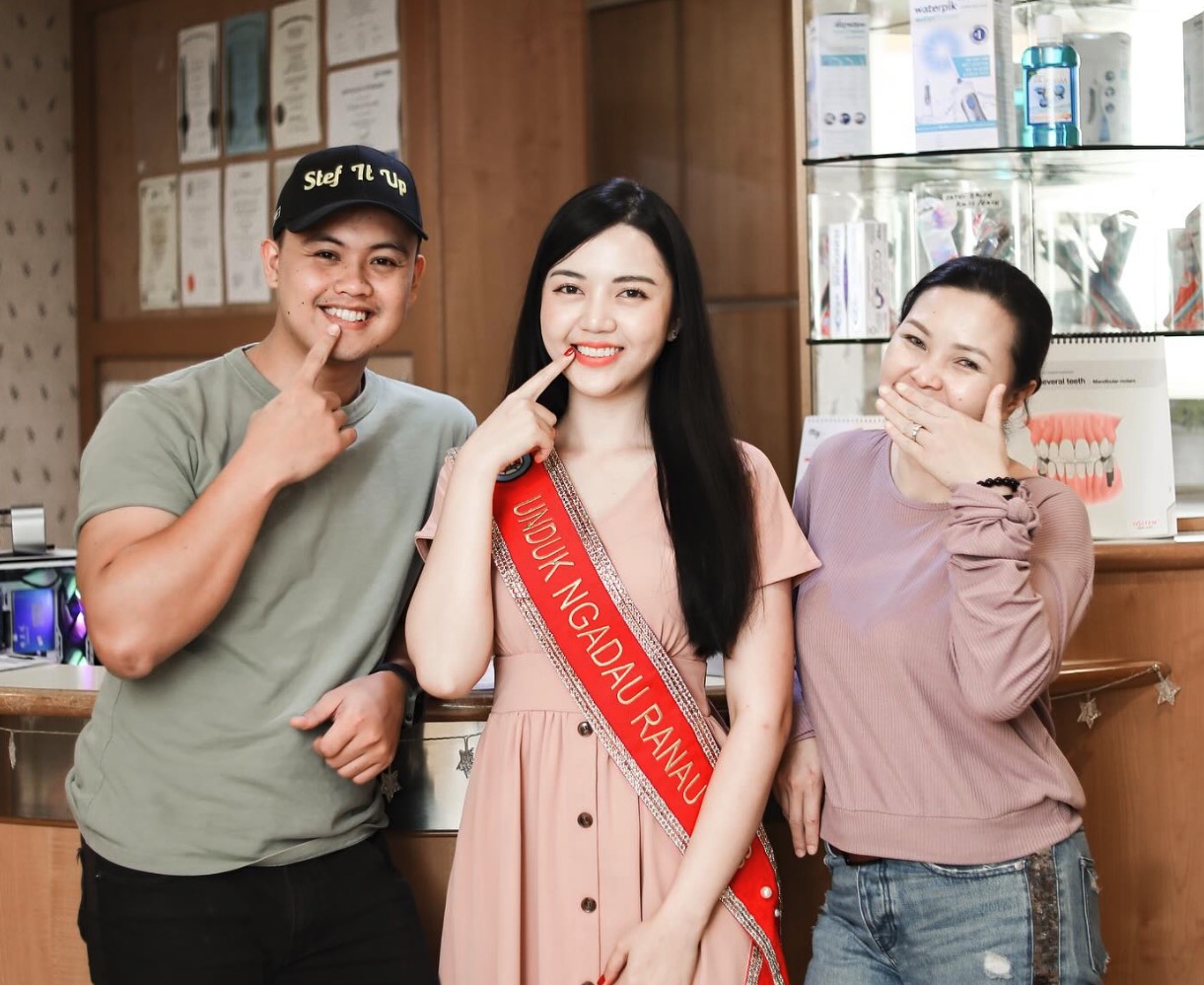 Dental Implants vs. Bridges vs. Dentures: Which Is Right for You in Kota Kinabalu?