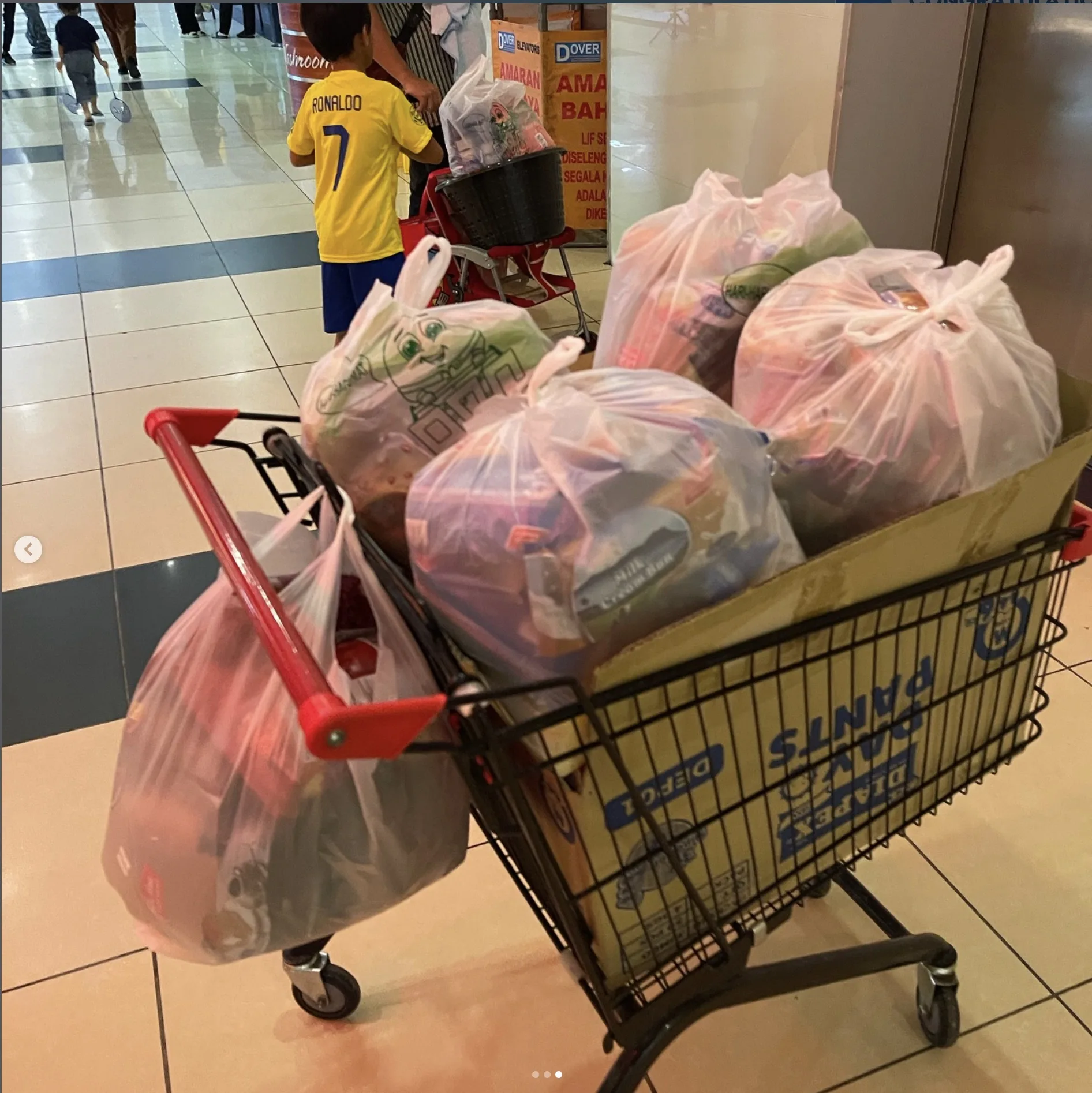 Borneo Dental Centre flood relief mission at Kg Rangalau Lama